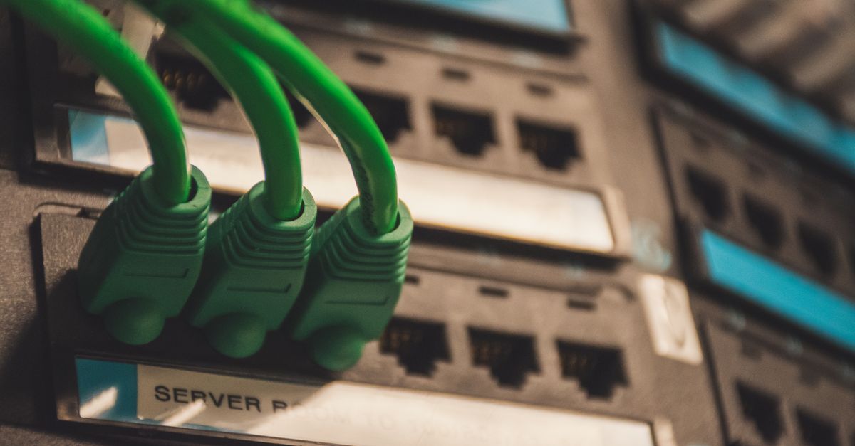 Beitragsbild zu: VMware ESX, vCenter, Workstation und Fusion: Updates schließen kritische Lücken