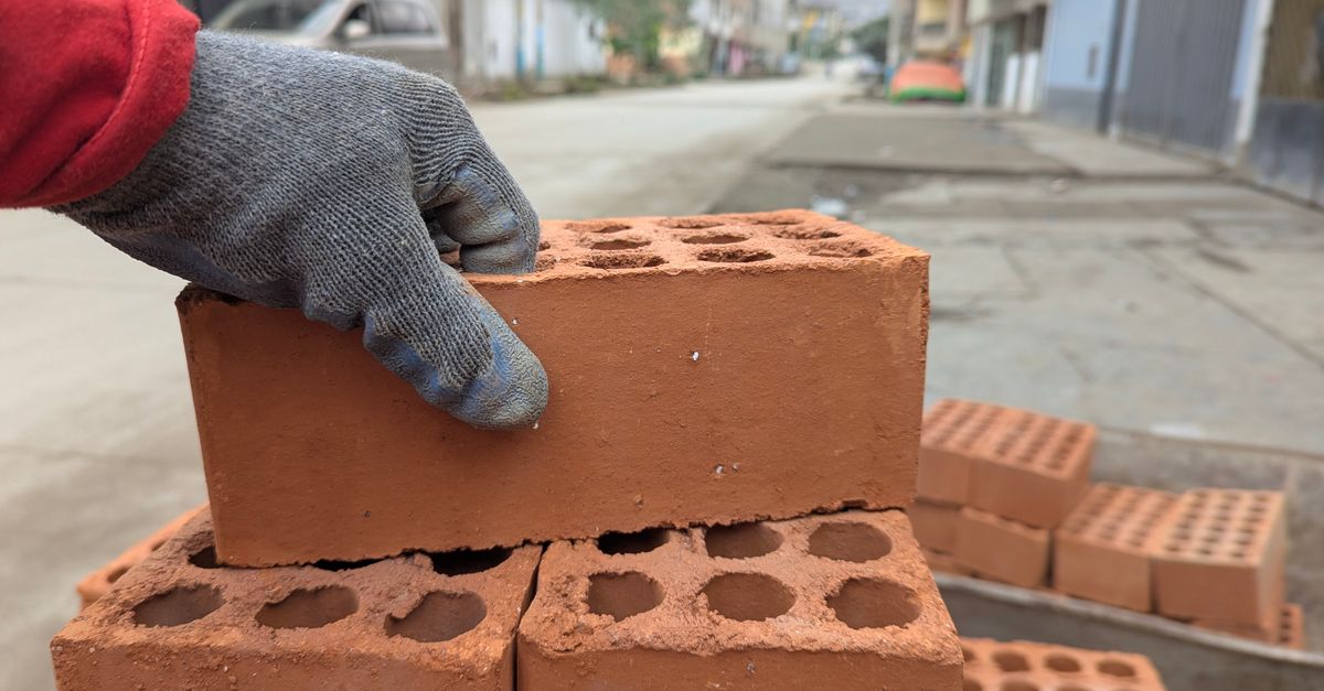 Beitragsbild zu: Foundation Models auf AWS: Die Infrastruktur-Bausteine für Training und Inferenz